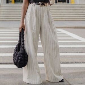 Dissh Linen Pinstripes Pant